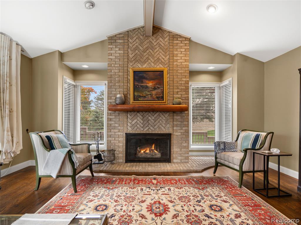 main property photo 58