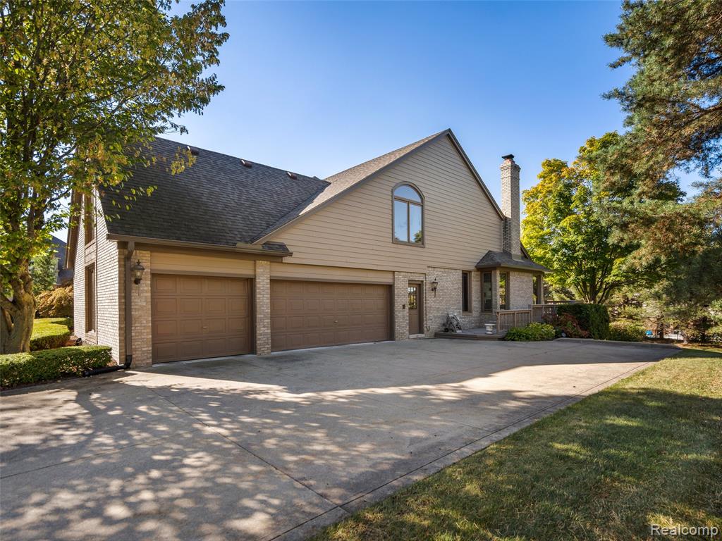 main property photo 6