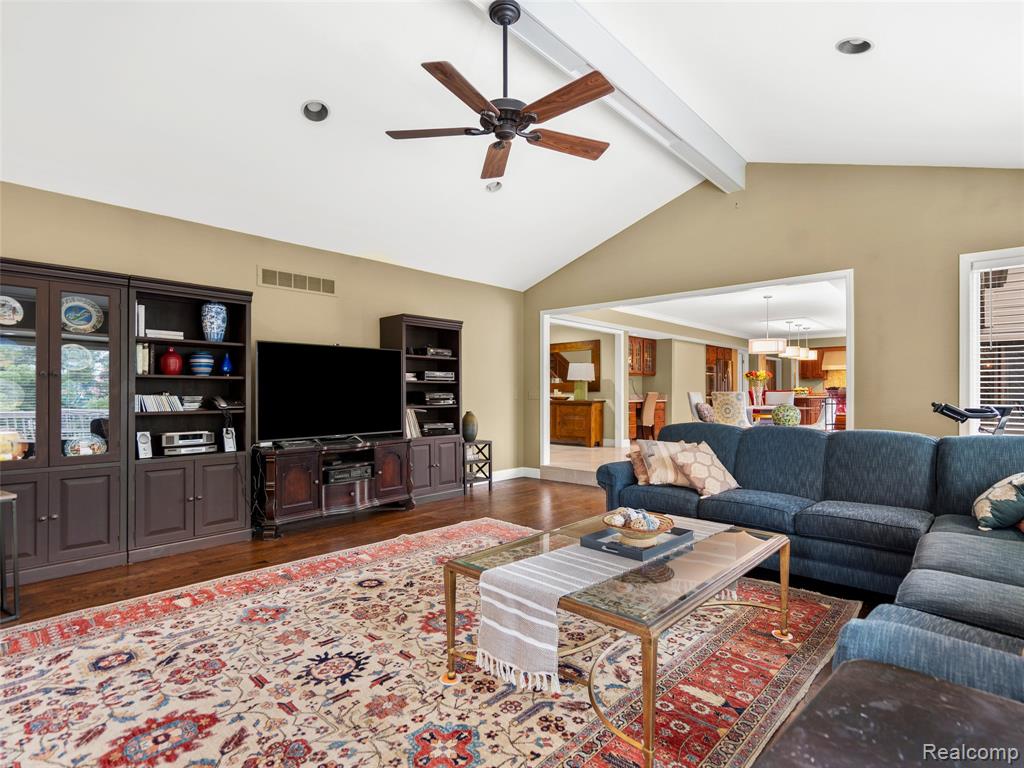 main property photo 61
