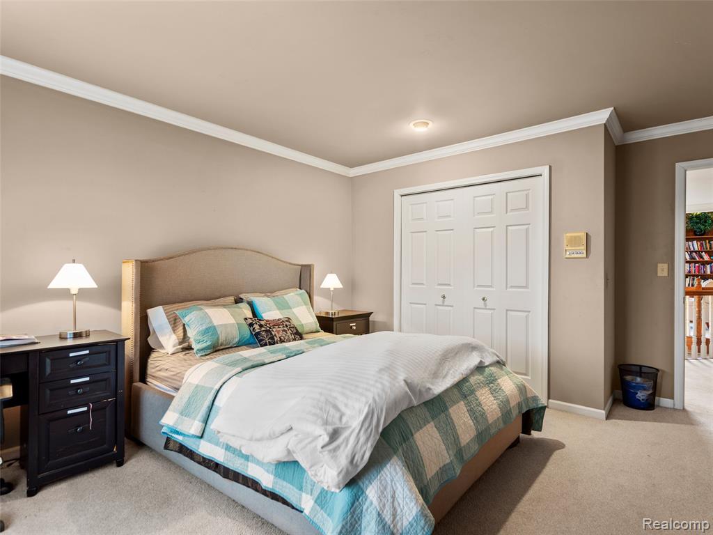 main property photo 75