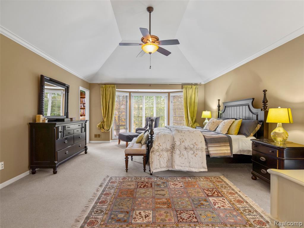 main property photo 79