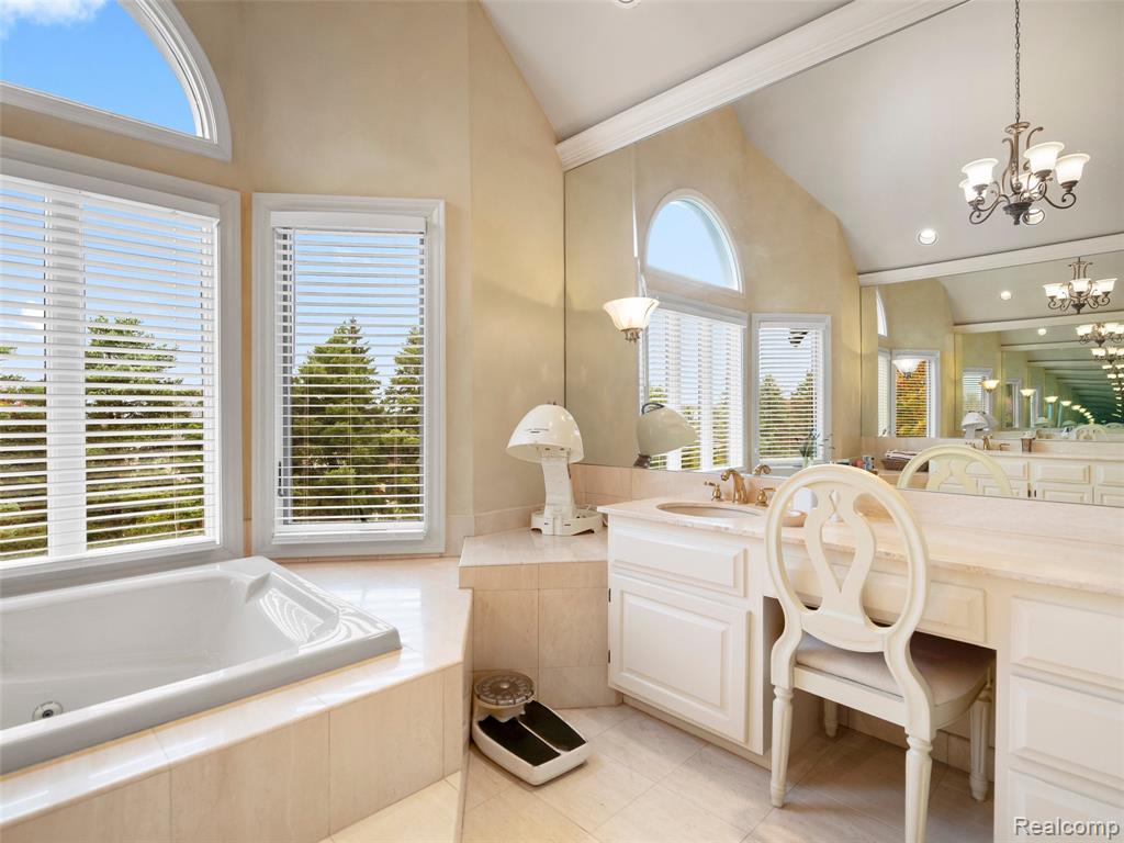main property photo 83