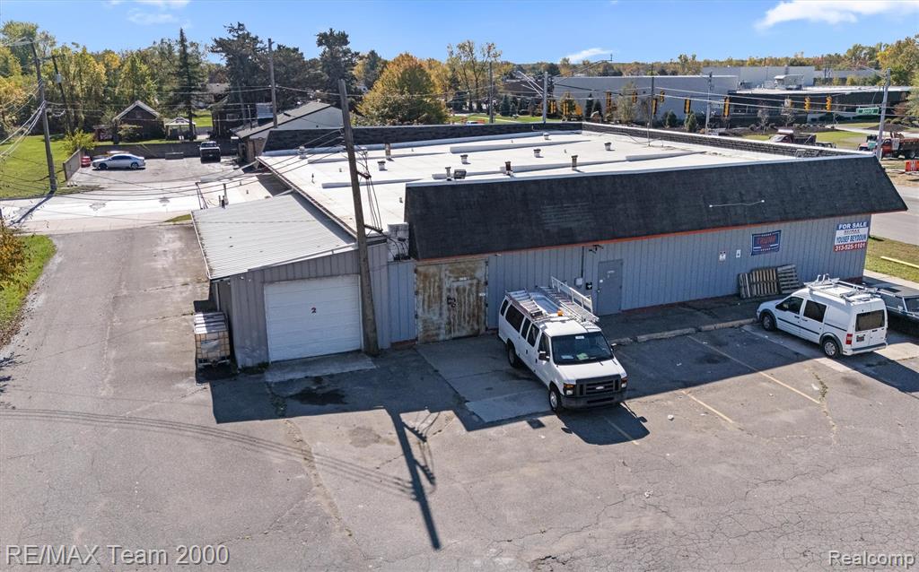 main property photo 13