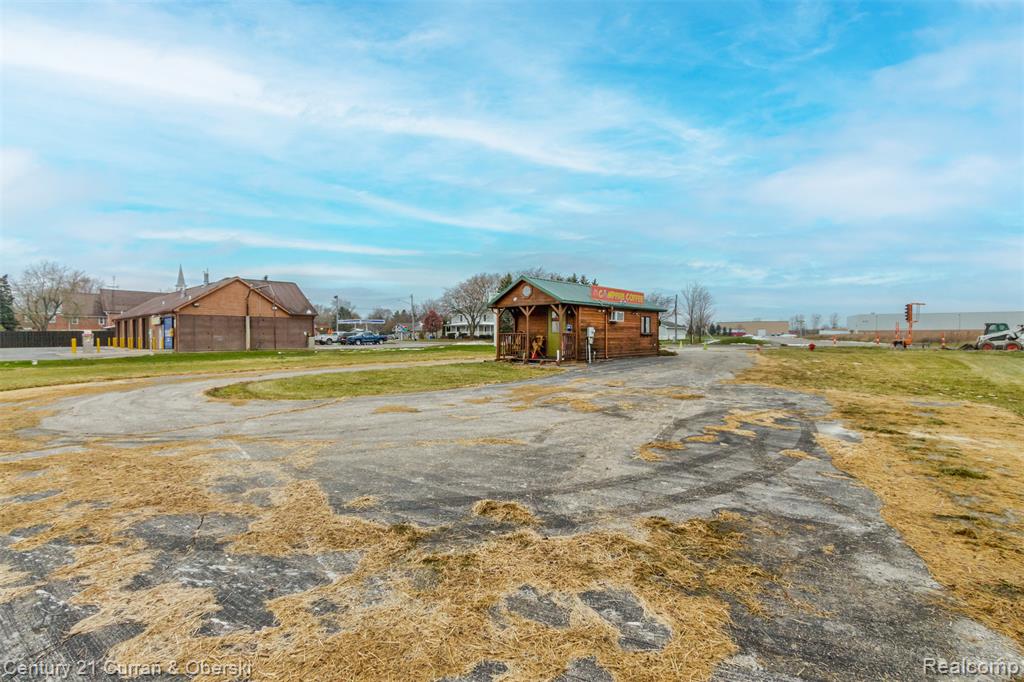 main property photo 5