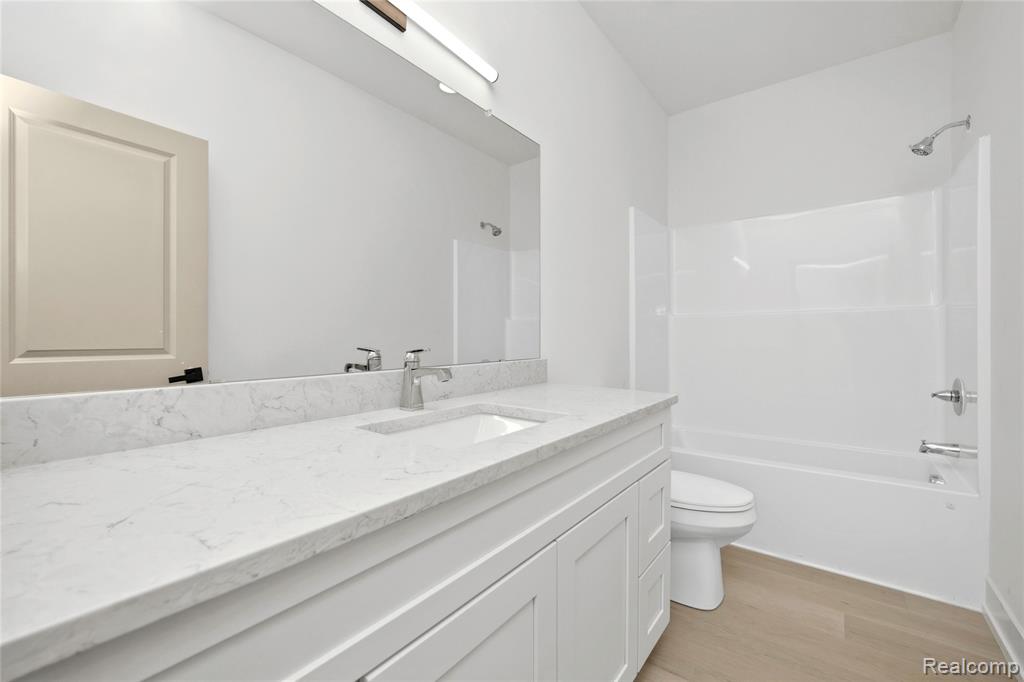 property viewer photo 18