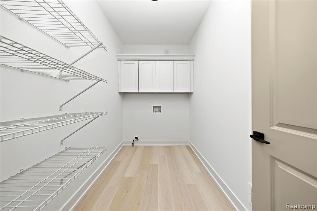 property viewer photo 27