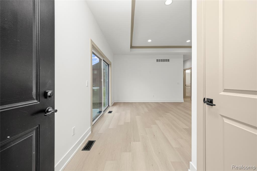 property viewer photo 6