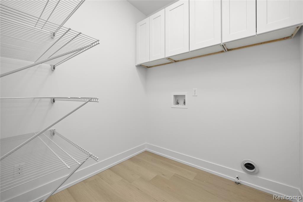 property viewer photo 23