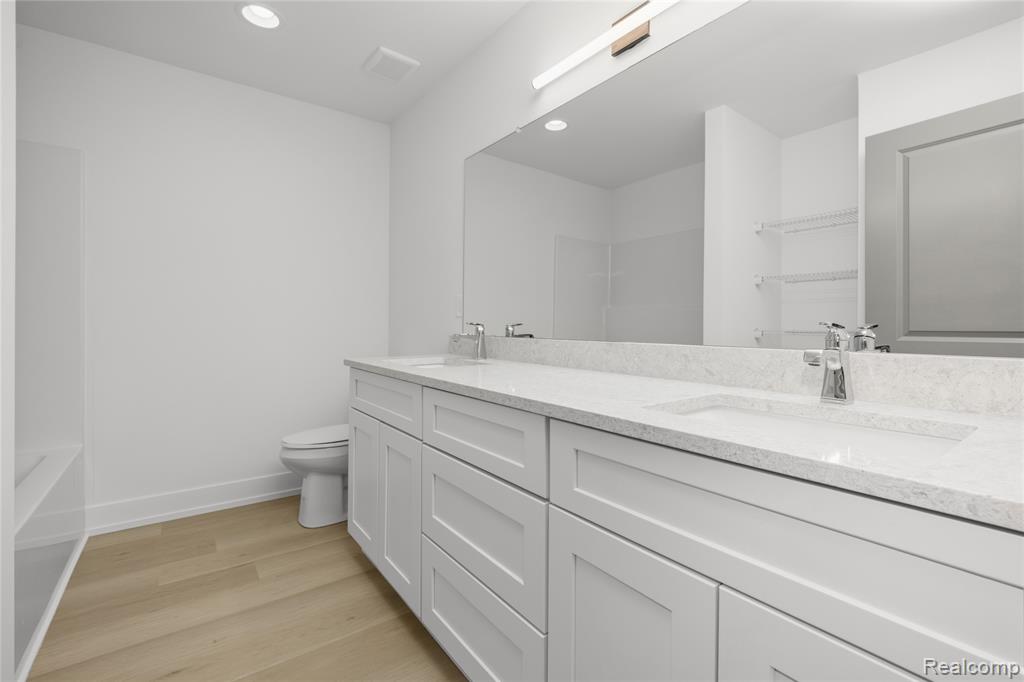 property viewer photo 27