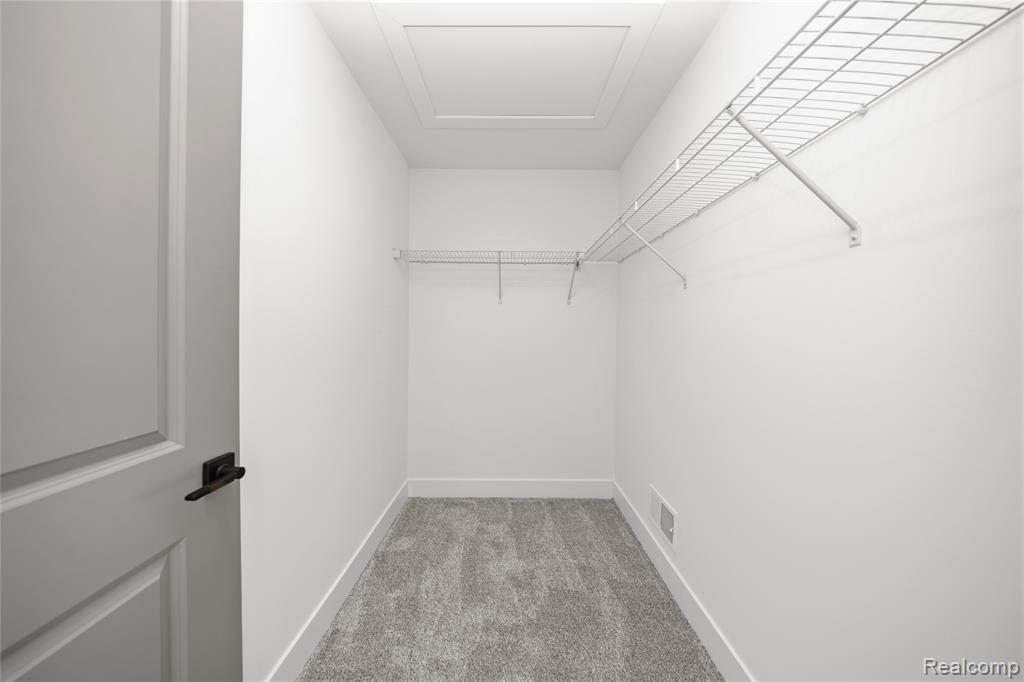 property viewer photo 32