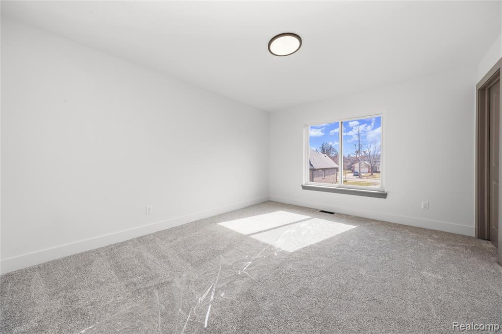 property viewer photo 33