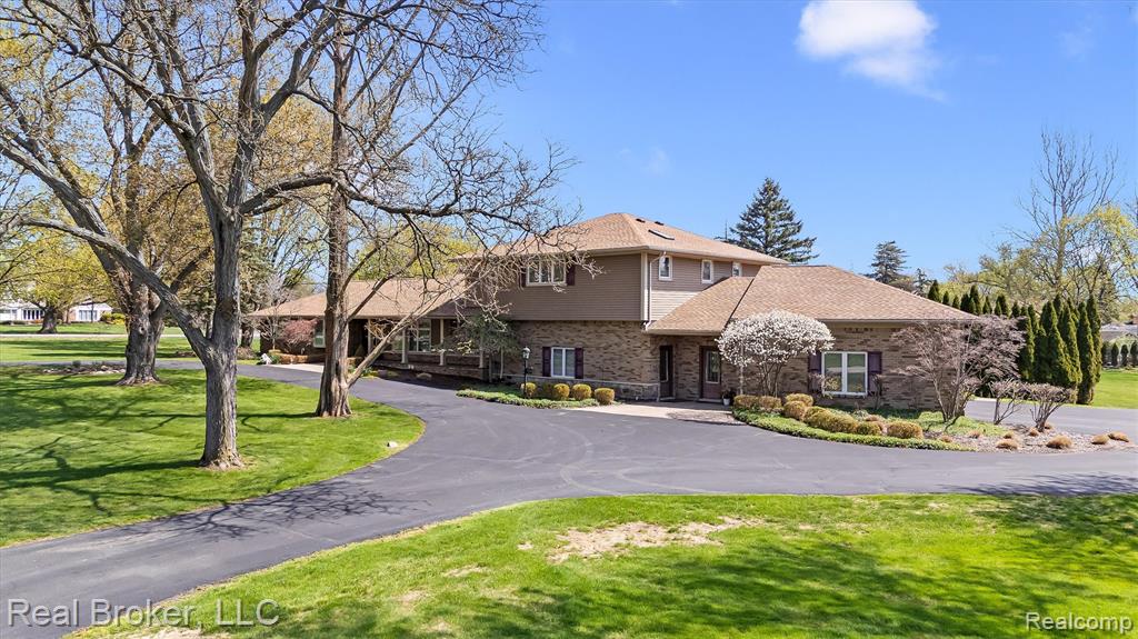 main property photo 45