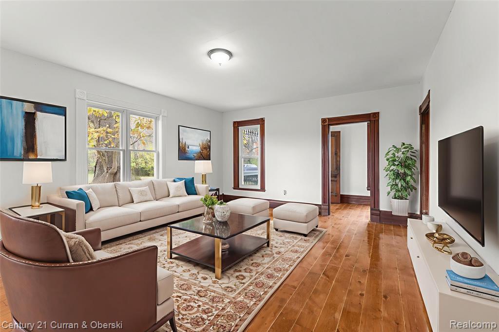 main property photo 5