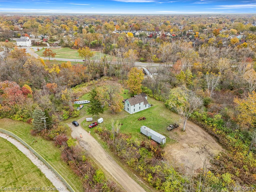 main property photo 50