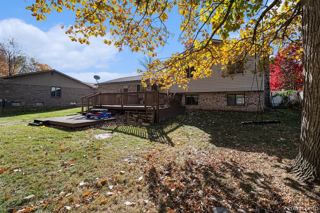main property photo 29