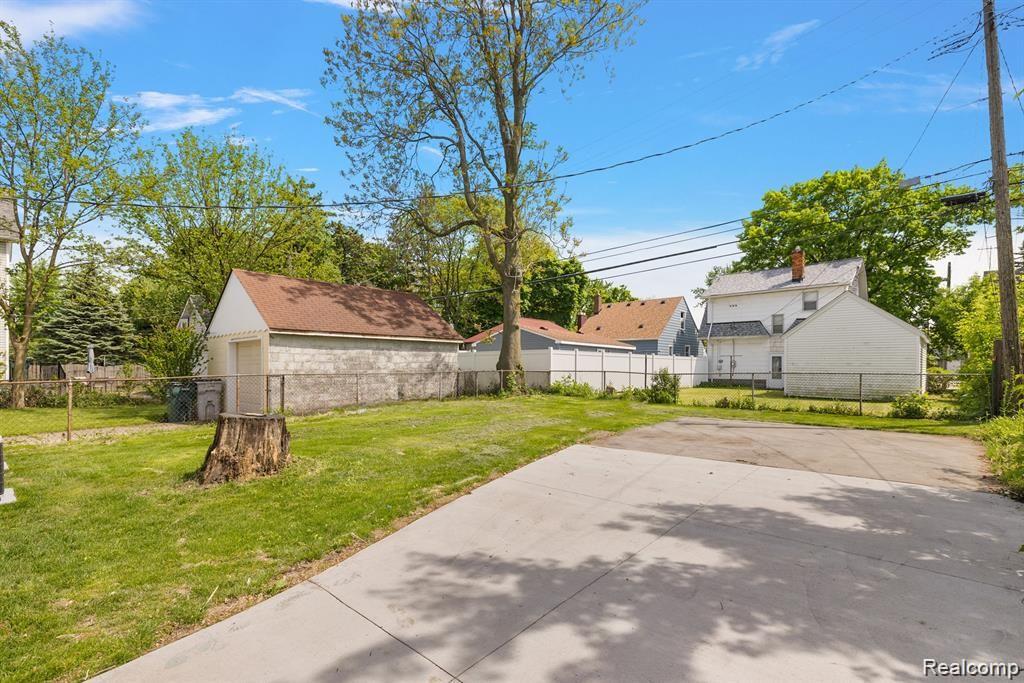 main property photo 21