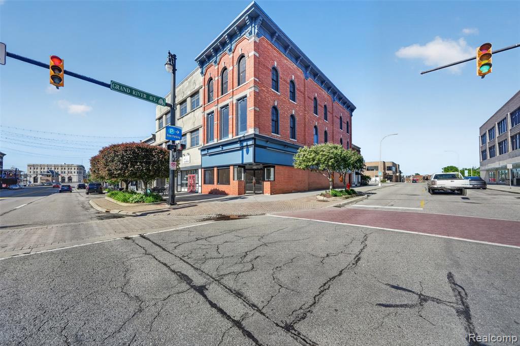 main property photo 3