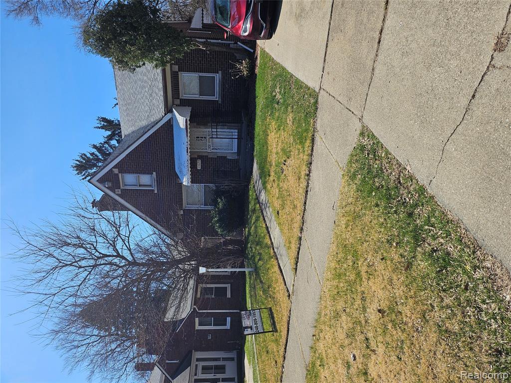 main property photo 18
