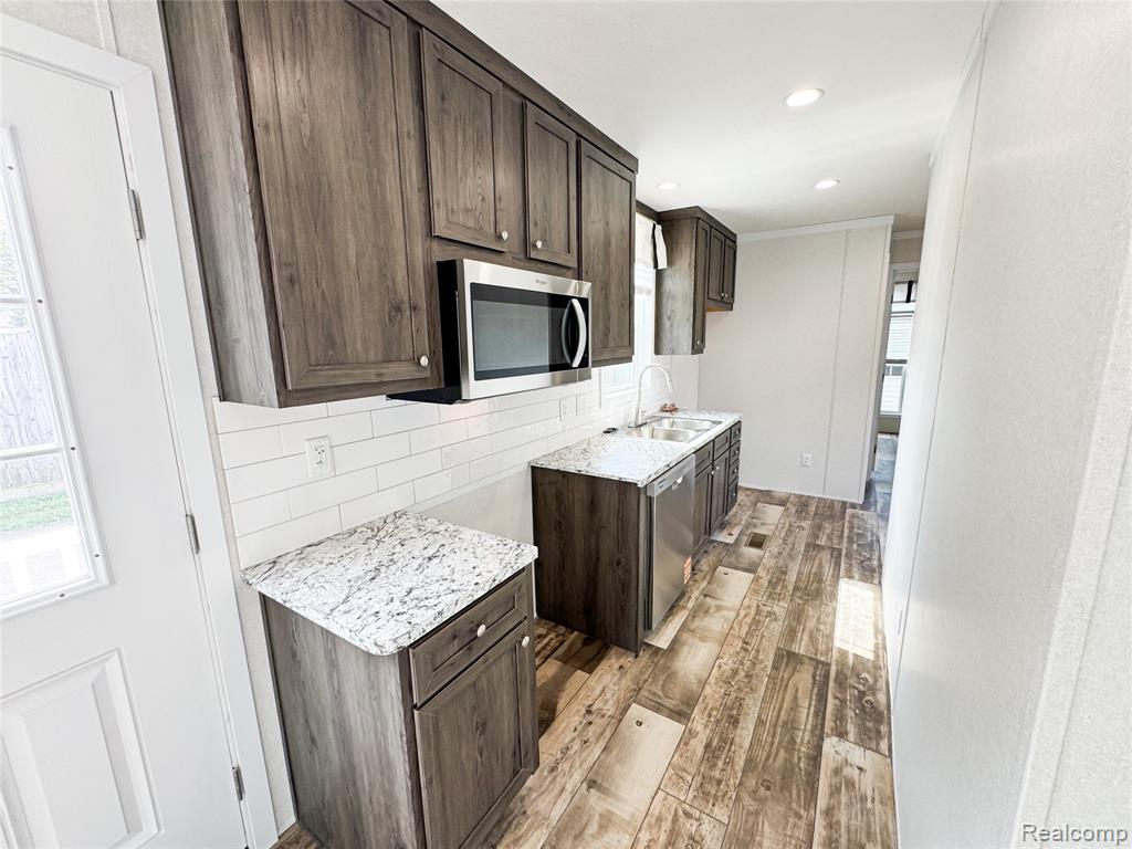 property viewer photo 5