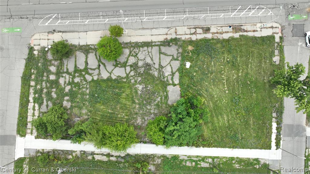 main property photo 9
