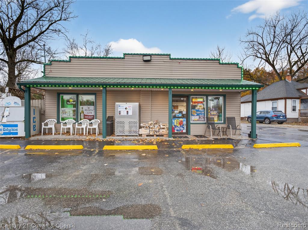 main property photo 24