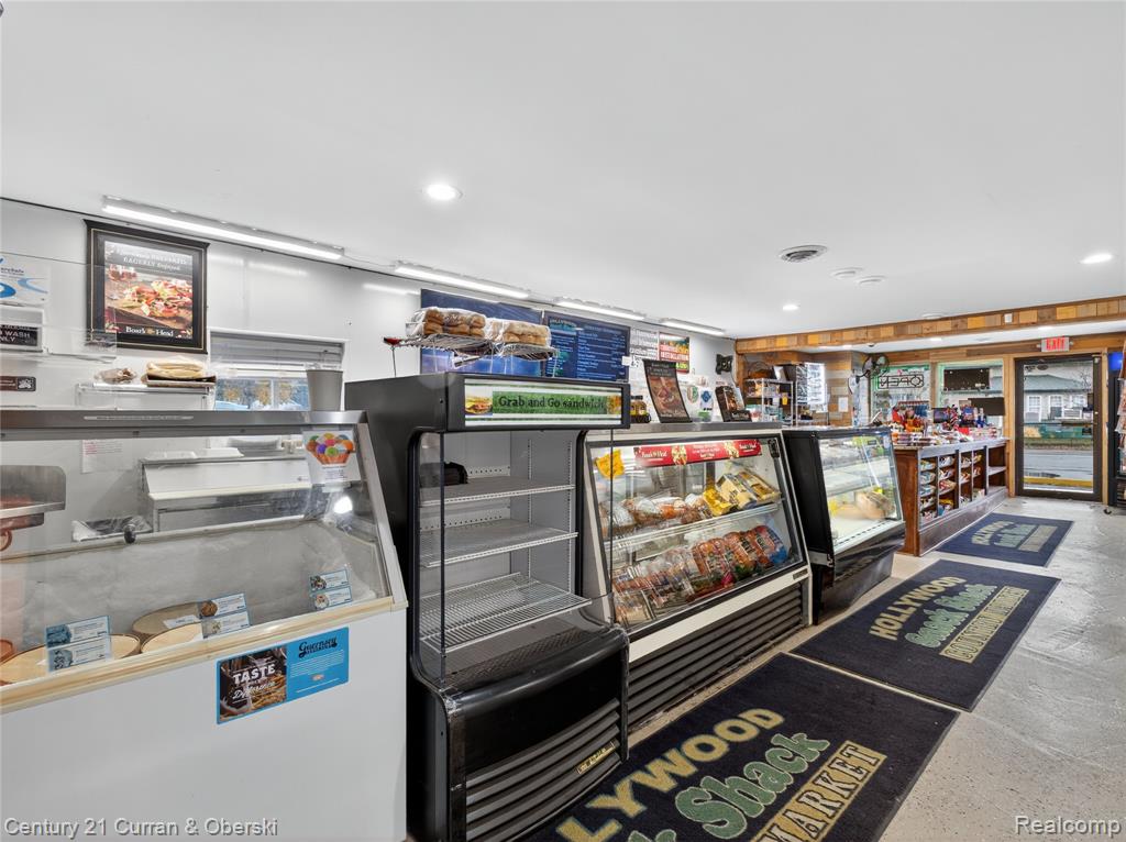 main property photo 46