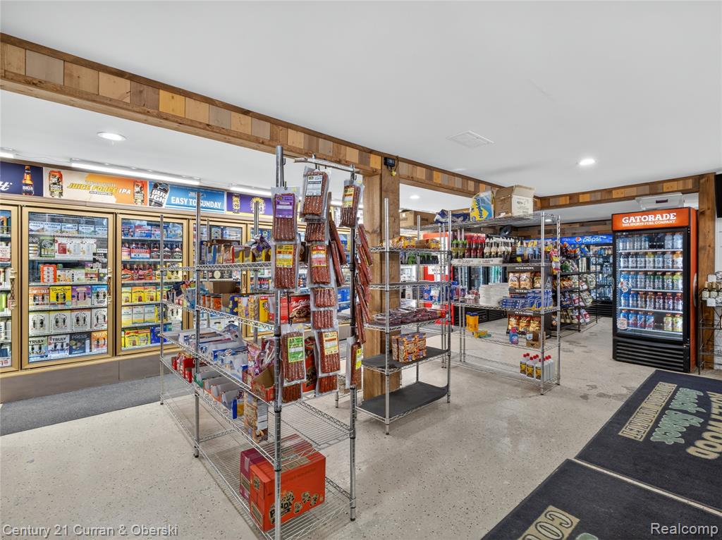 main property photo 50