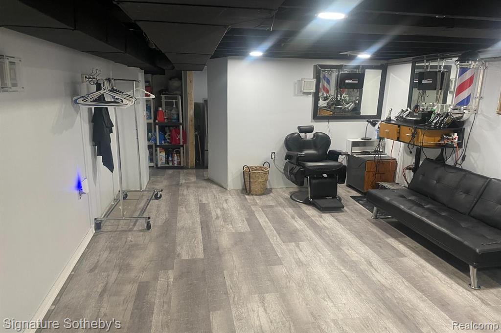 main property photo 44