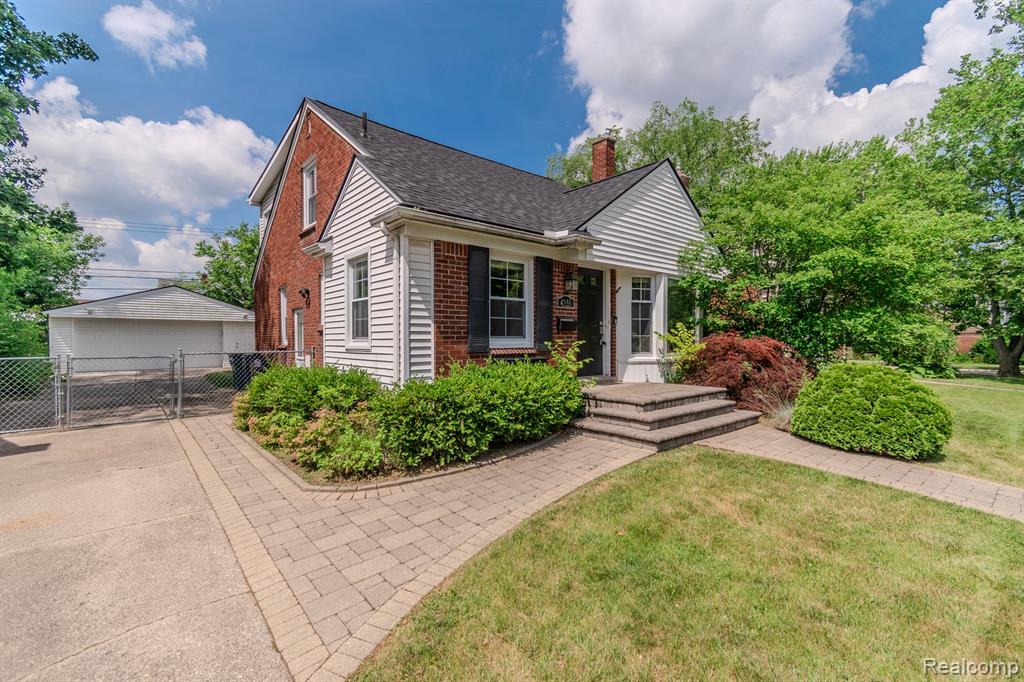 main property photo 2
