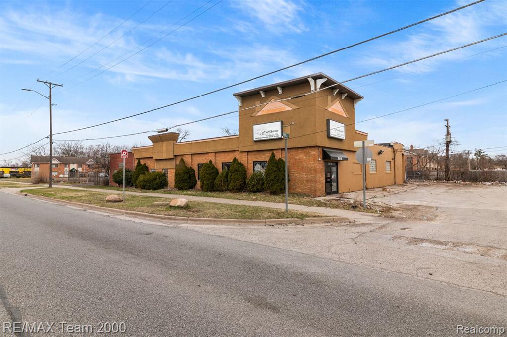 main property photo 1