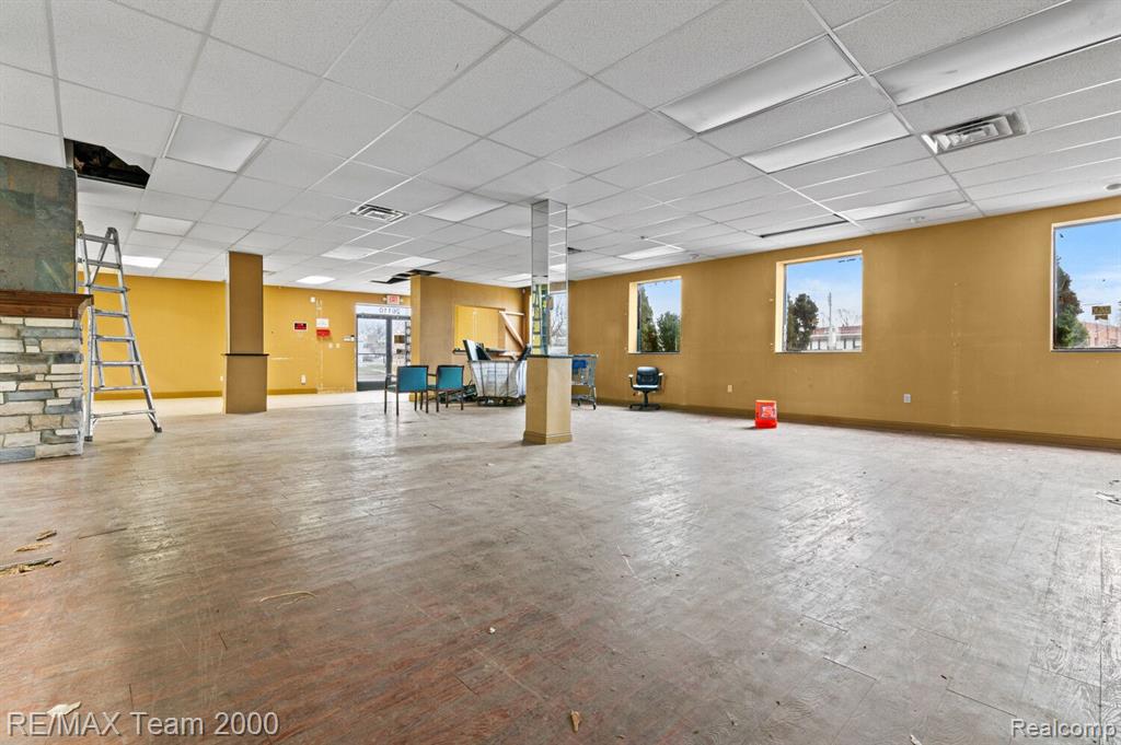 main property photo 15