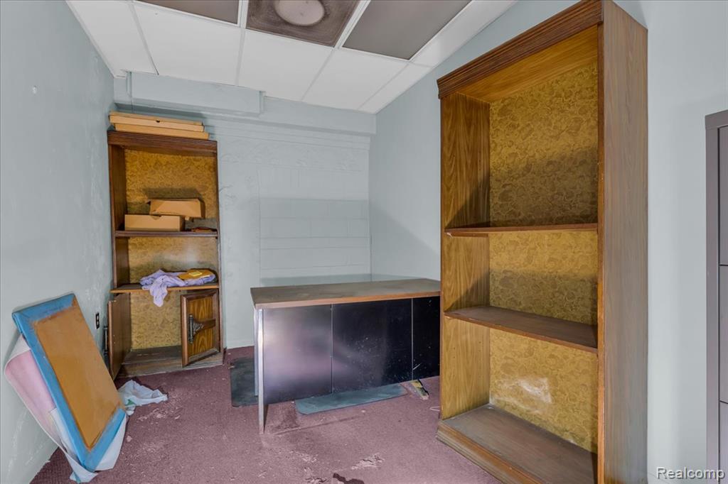main property photo 50