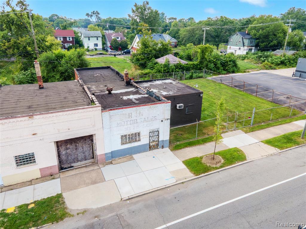 main property photo 29