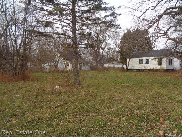 main property photo 30
