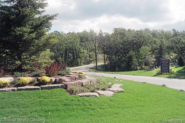 main property photo 45