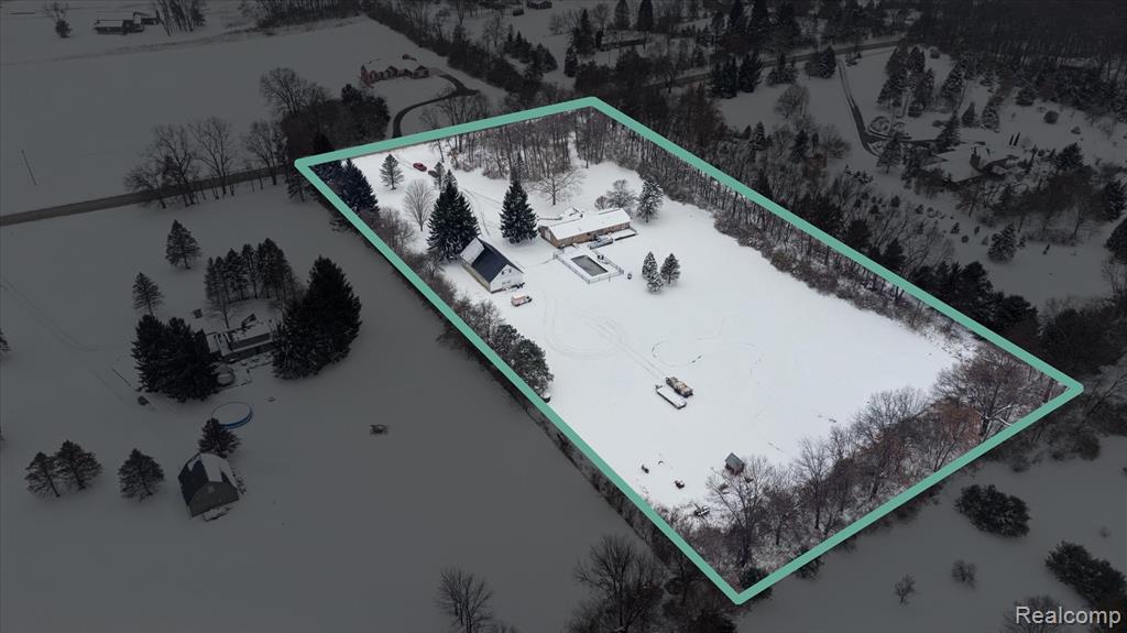 main property photo 4