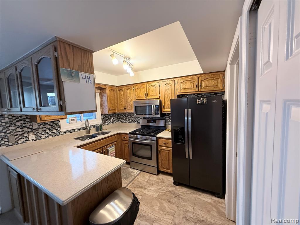 main property photo 3