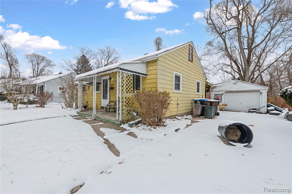 main property photo 4