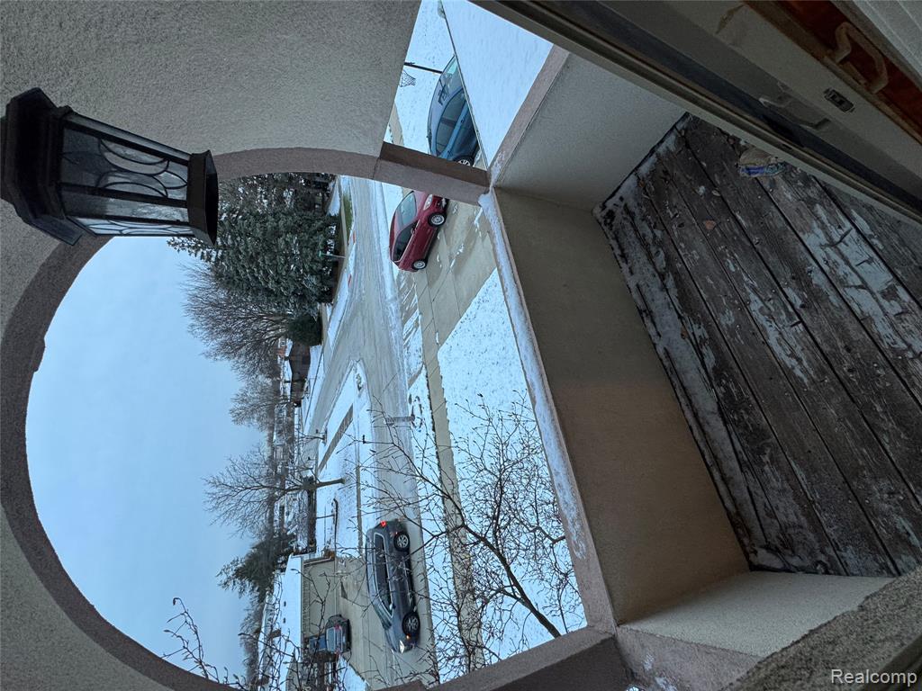main property photo 17