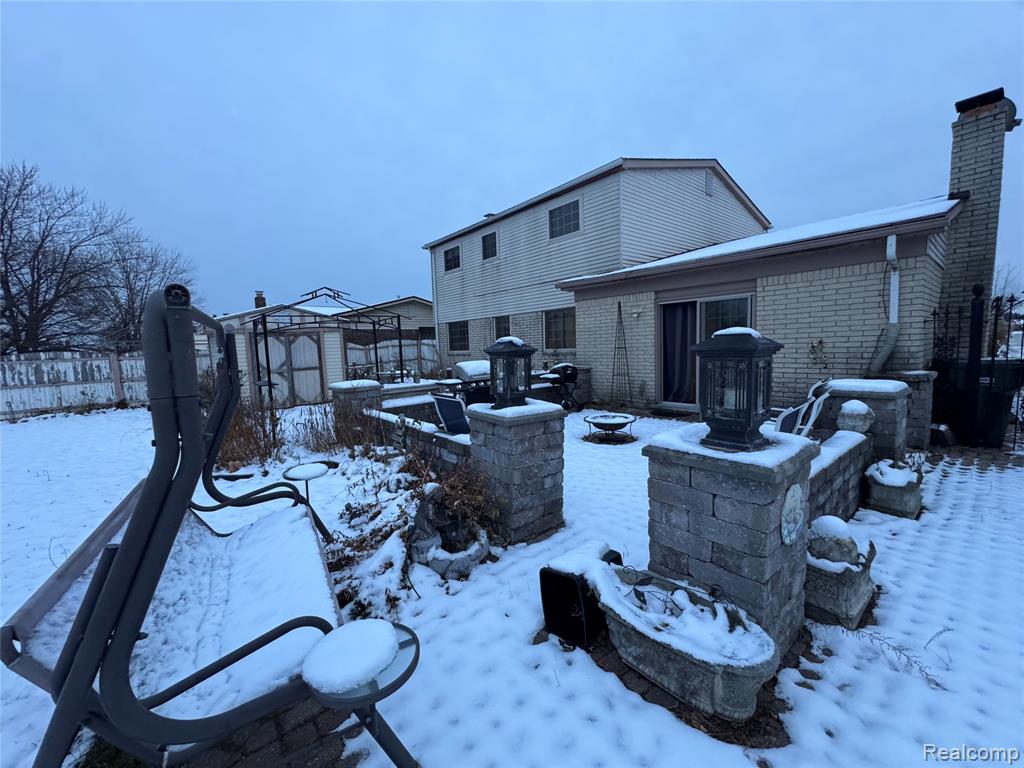 main property photo 22