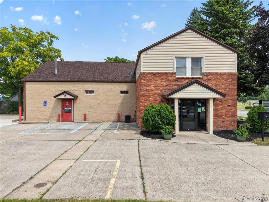 main property photo 41