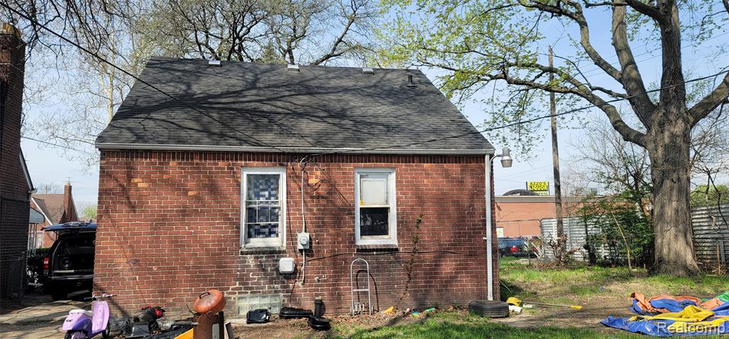main property photo 9