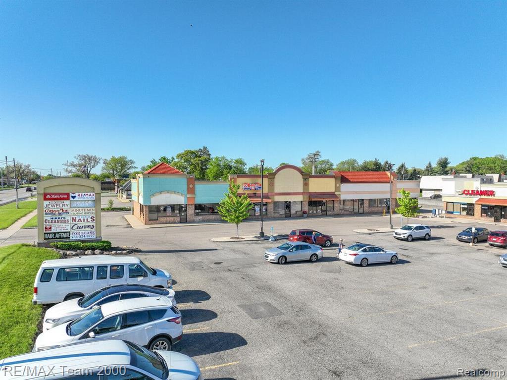 main property photo 4