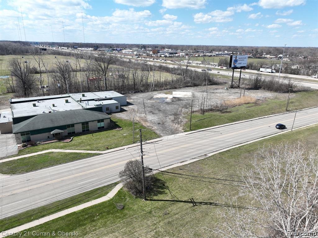 main property photo 15