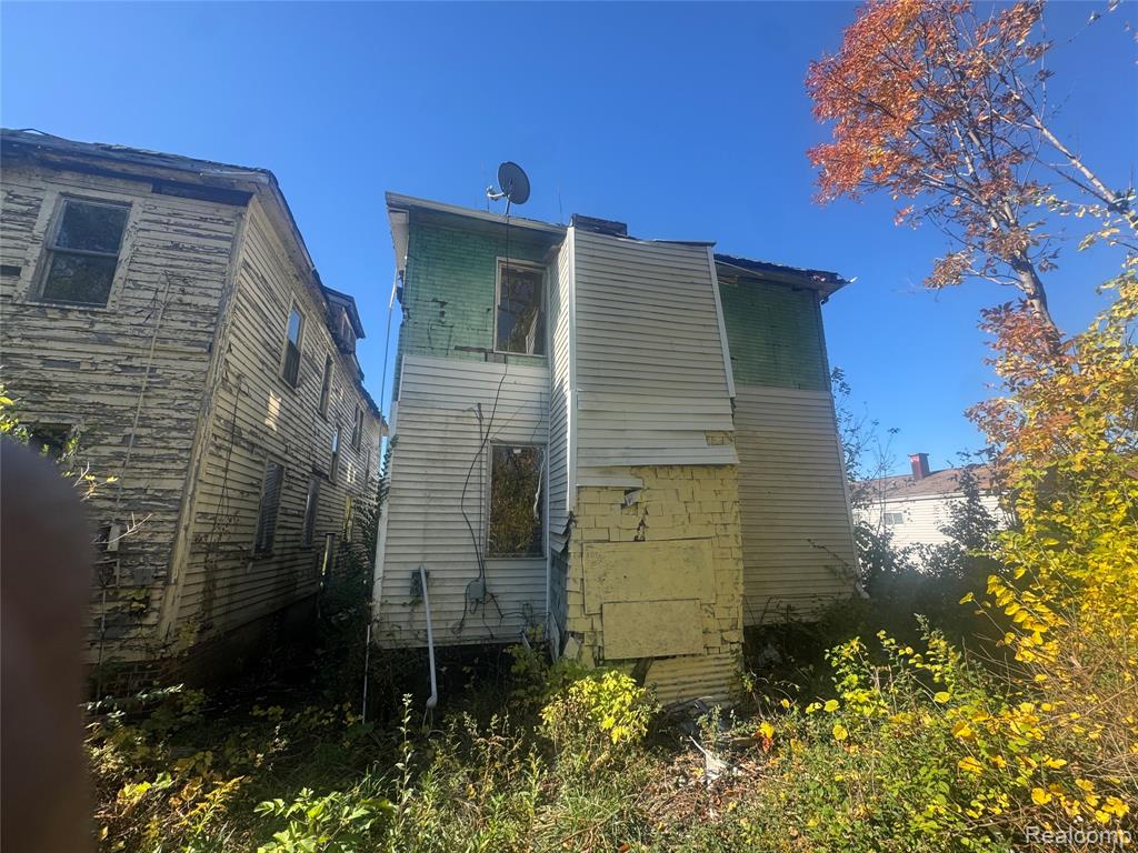 main property photo 4