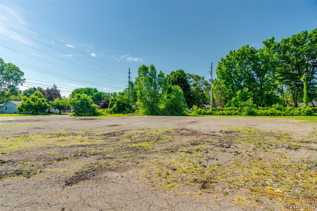 main property photo 6