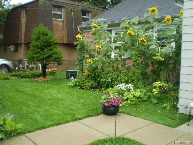 main property photo 6