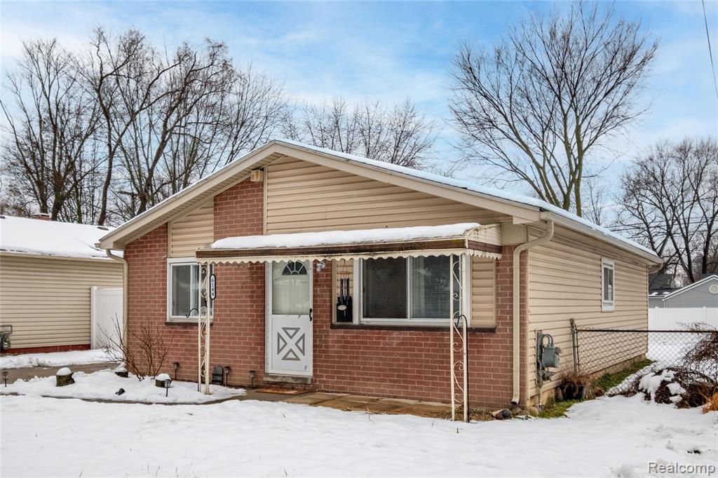 main property photo 20