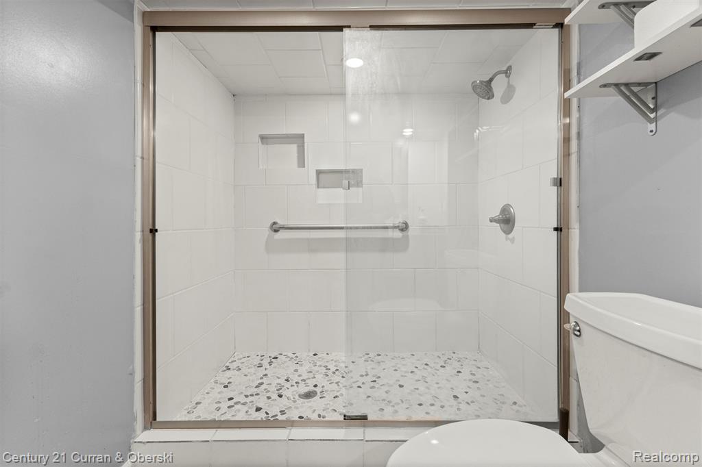 property viewer photo 34