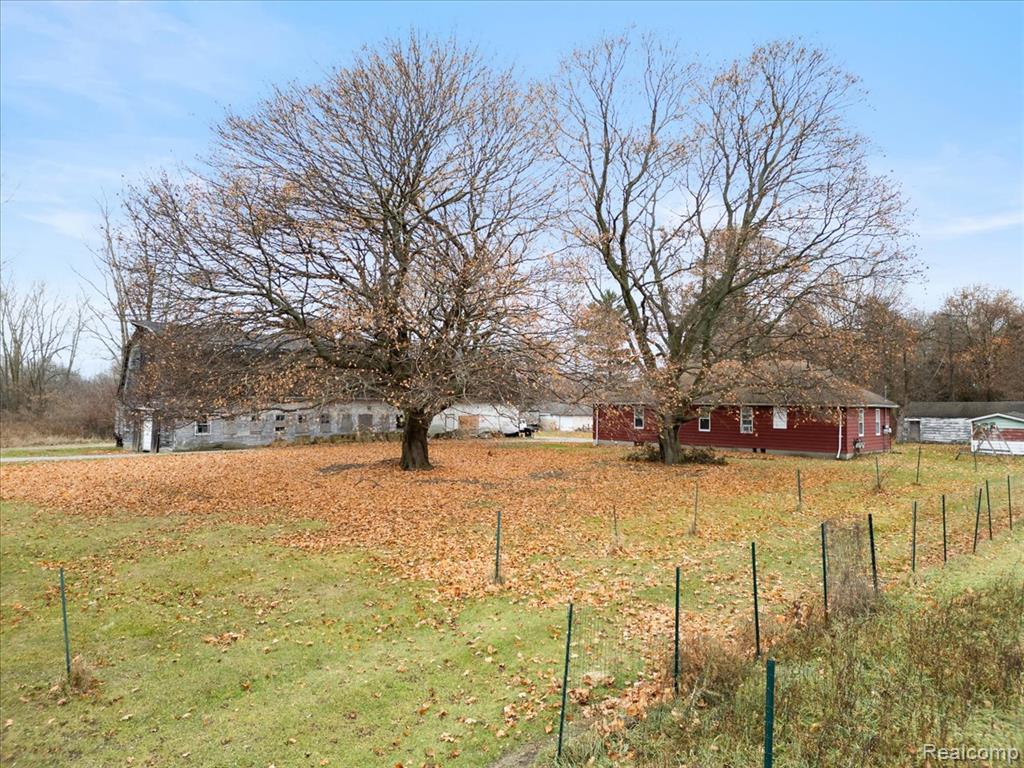 main property photo 12